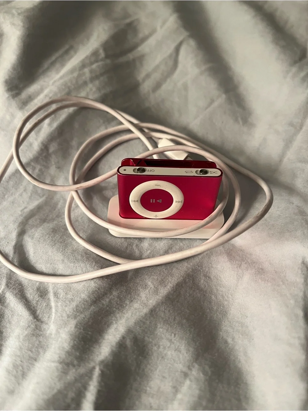 Pink iPod Shuffle - Apple
